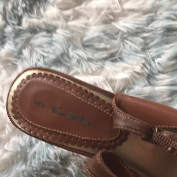 Heels - Picture 4 of 5